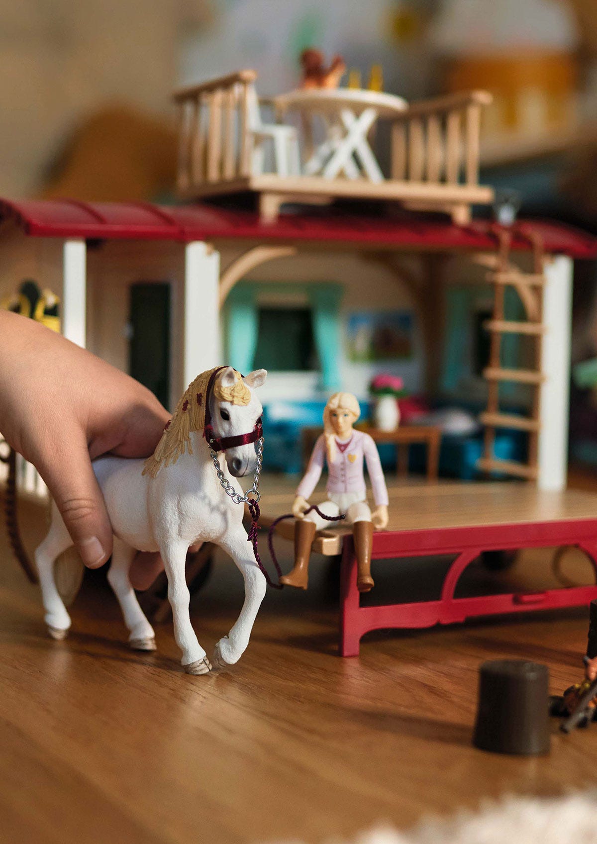 schleich-horse-club-wohnwagen-f-r-geheime-club-treffen-42593 image 2