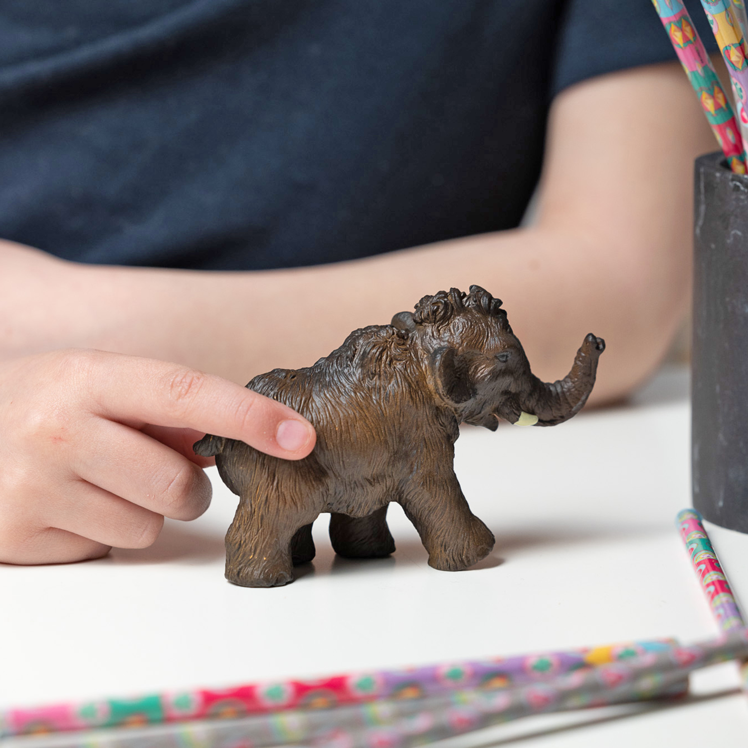 papo-dinosaurs-mammutbaby-tierfigur-eiszeit-braun image 2