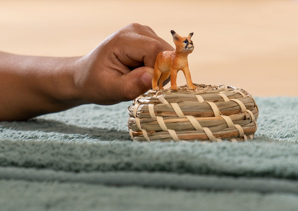 schleich-wild-life-karakal-junges-tierfigur-14868-savanne image 2