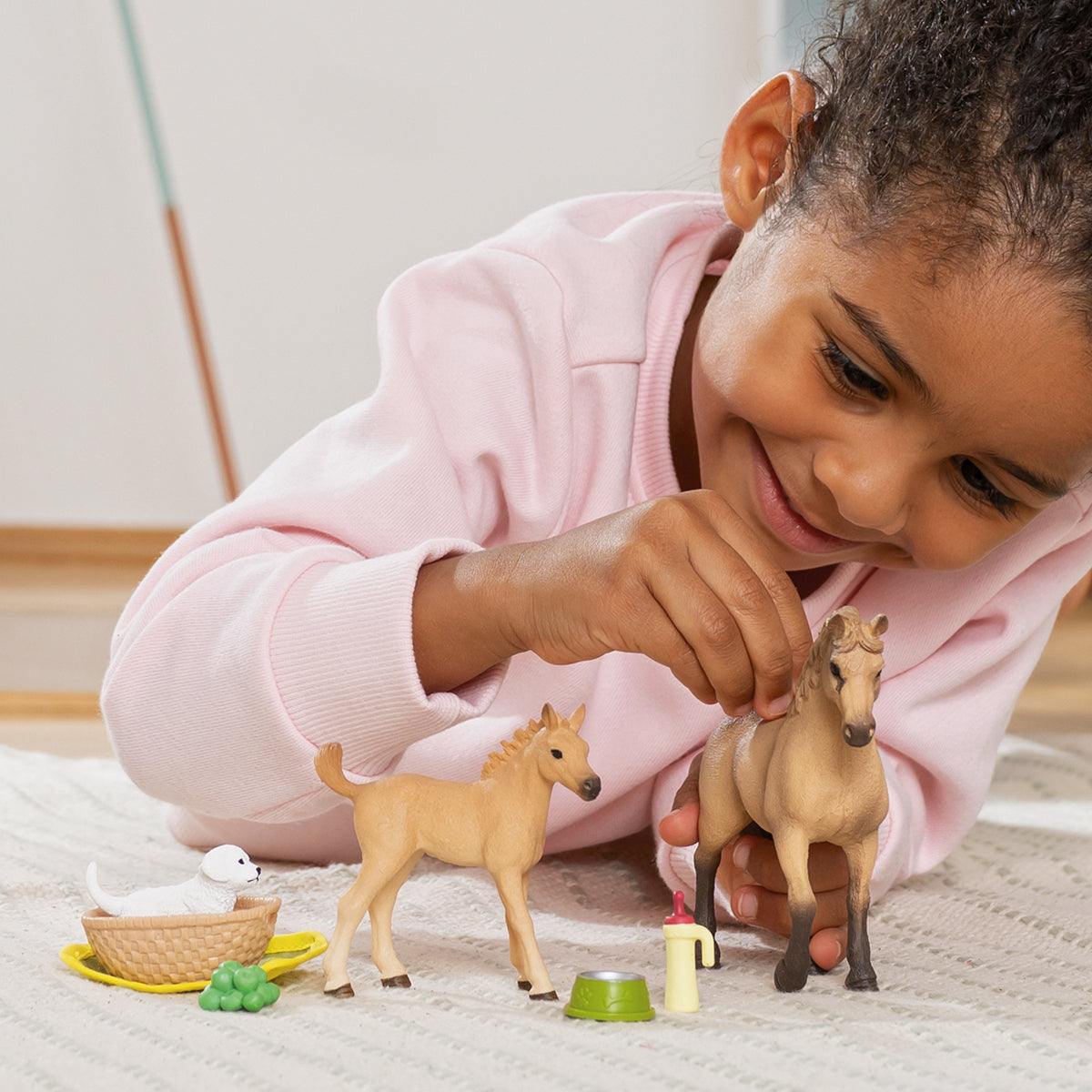 schleich-horse-club-sarahs-tierbaby-pflege-set-42432 image 2