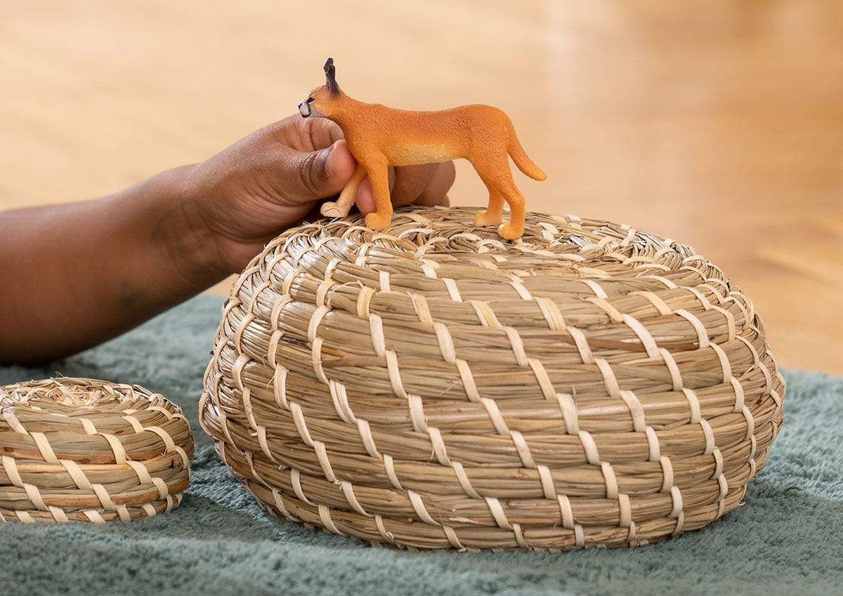 schleich-wild-life-karakal-weibchen-wildtierfigur-14867 image 2