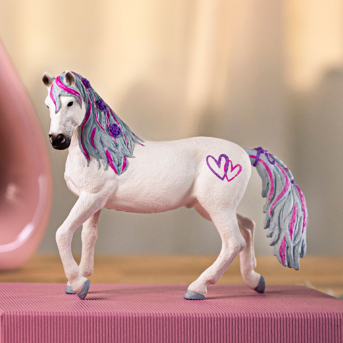 schleich-horse-club-paso-fino-hengst-love-edition-pferdefigur image 2