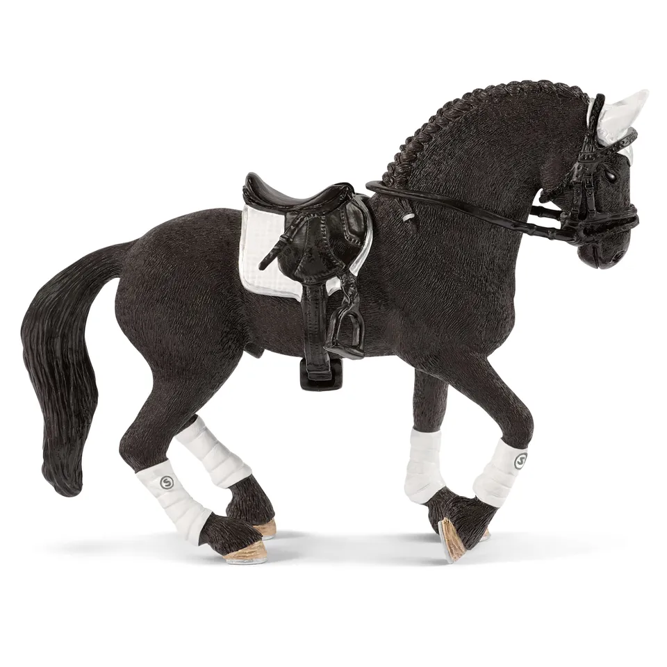 schleich-horse-club-friesenhengst-turnier-spielfigur-pferd image 1
