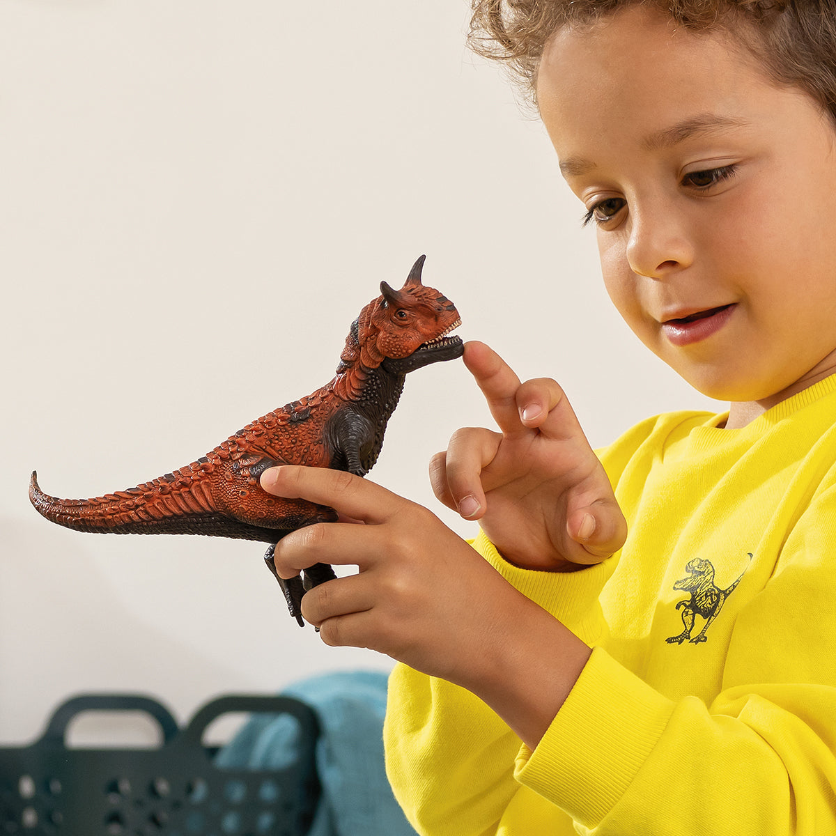 schleich-dinosaurs-carnotaurus-14586-dinofigur image 2