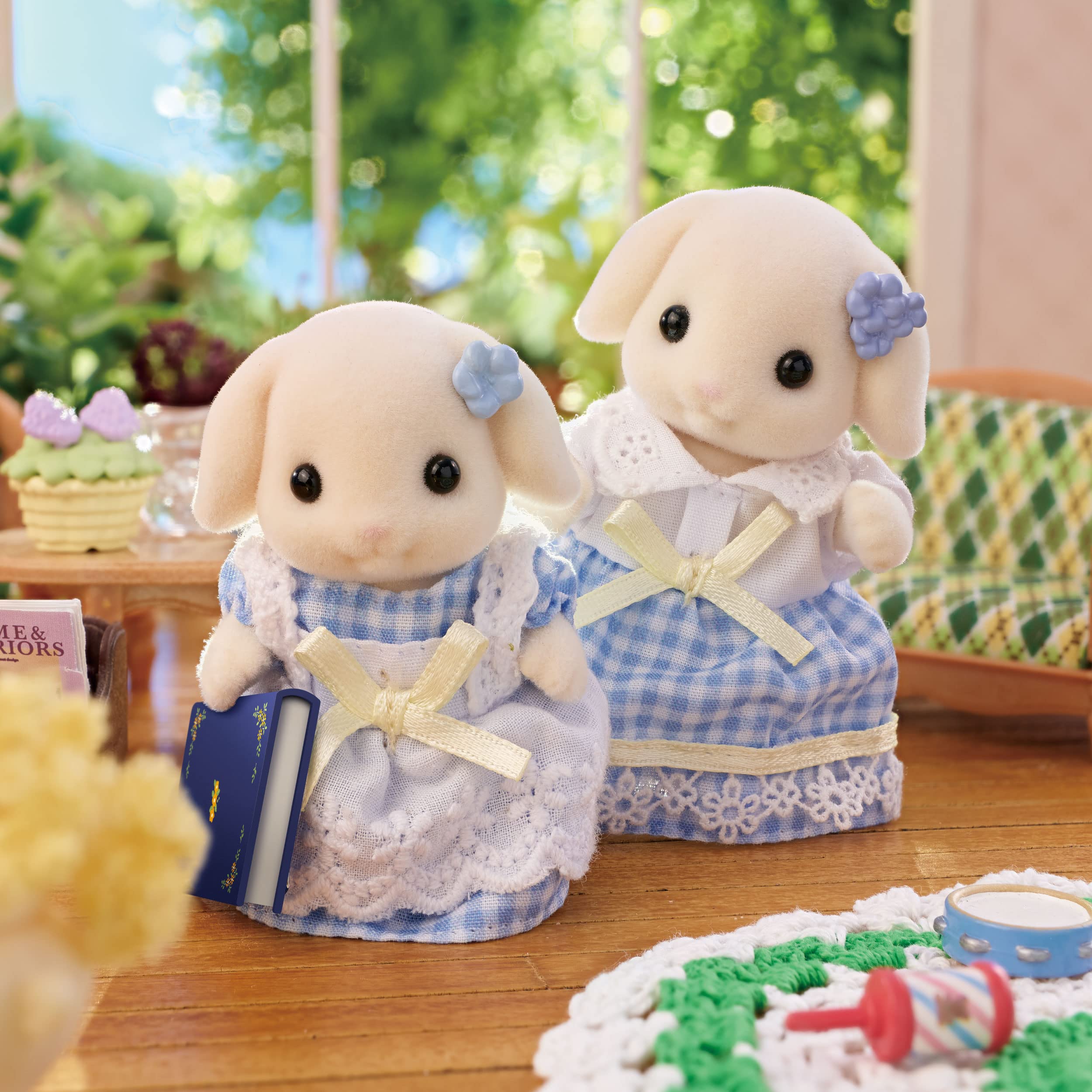 sylvanian-families-5735-kaninchen-familie-figuren-mit-drillingen image 5
