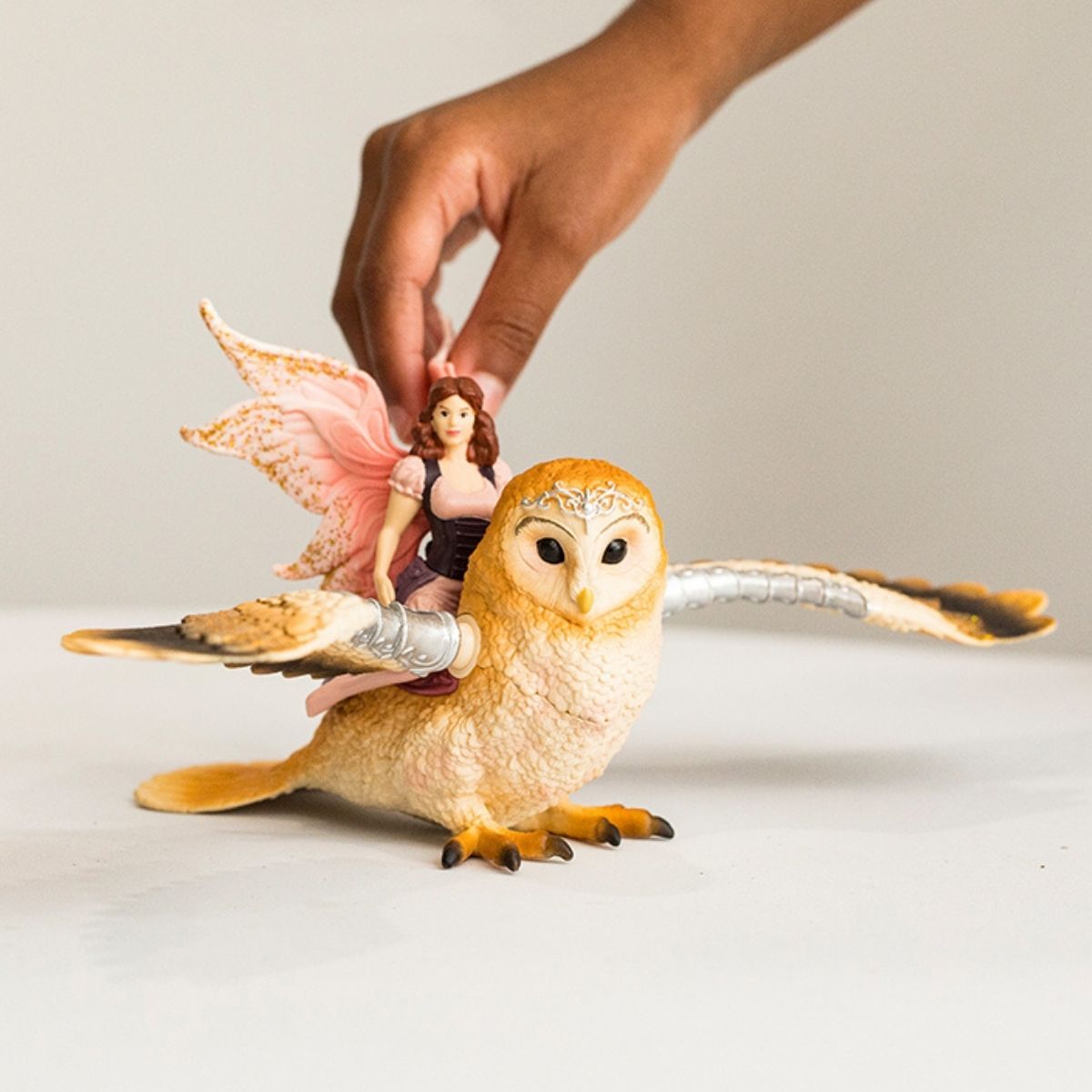 schleich-bayala-elfe-auf-glitzer-eule-figur-70789 image 2