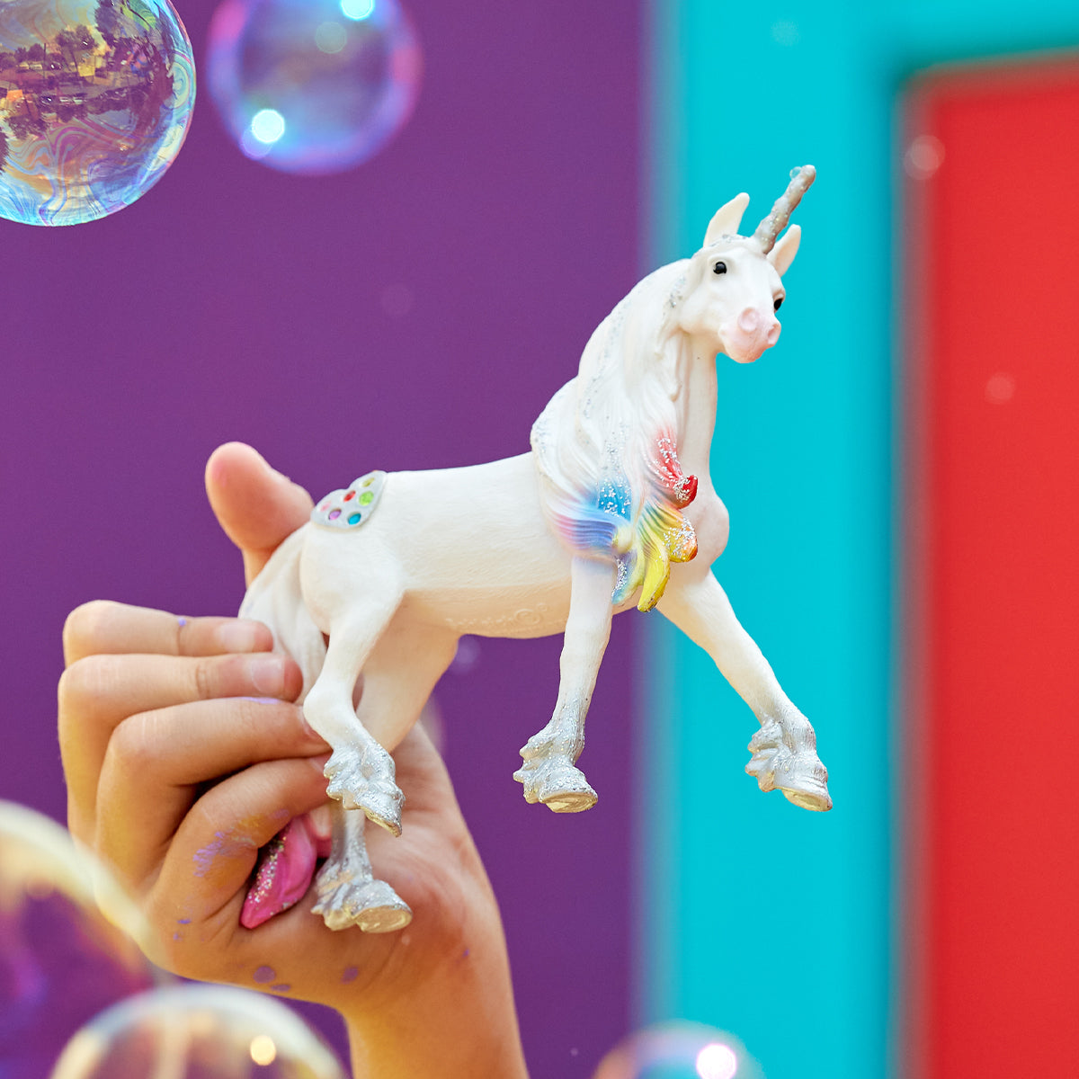 schleich-bayala-regenbogeneinhorn-hengst-70725-einhorn-spielfigur image 4