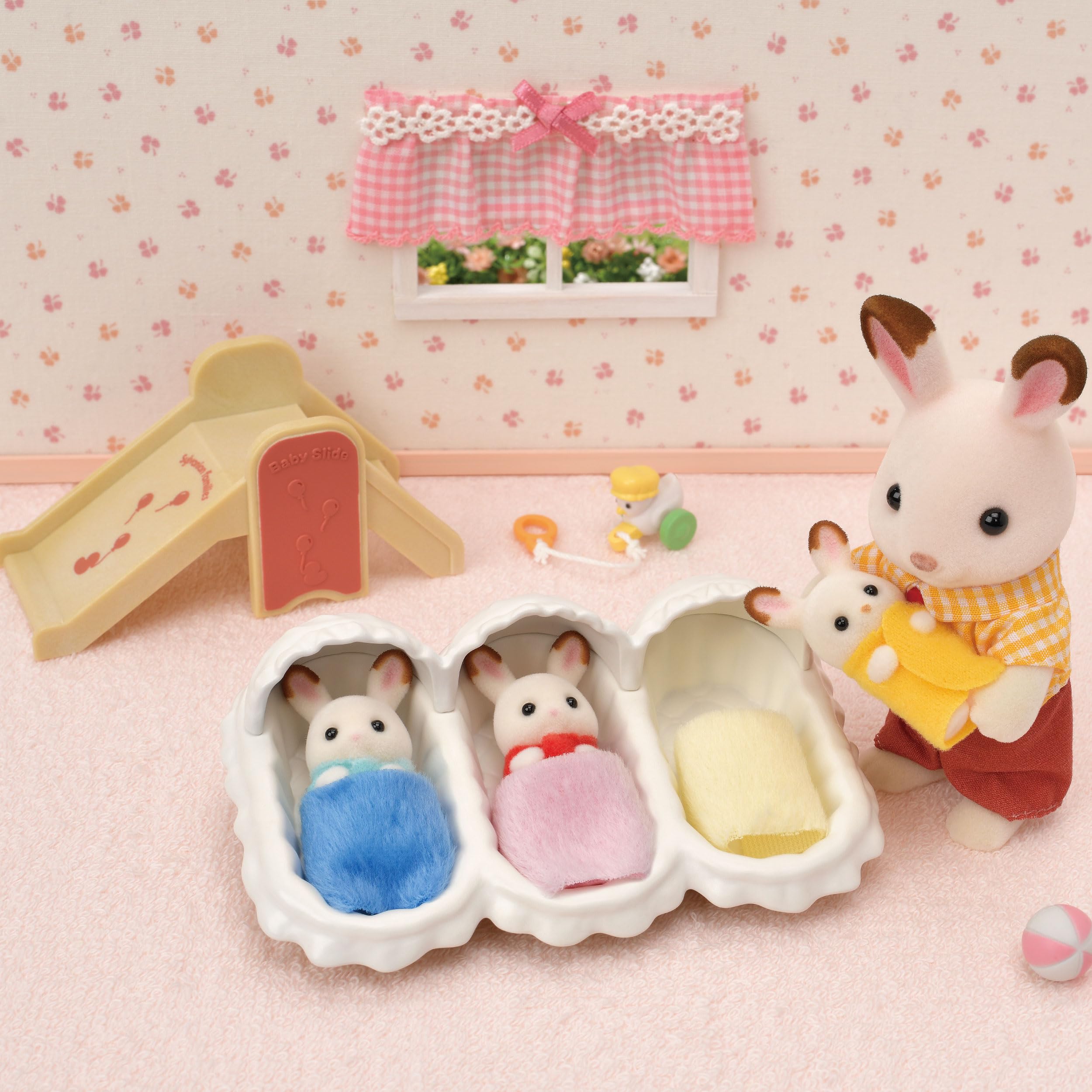 sylvanian-families-baby-erstausstattung-drillinge-spielset-l5532 image 3
