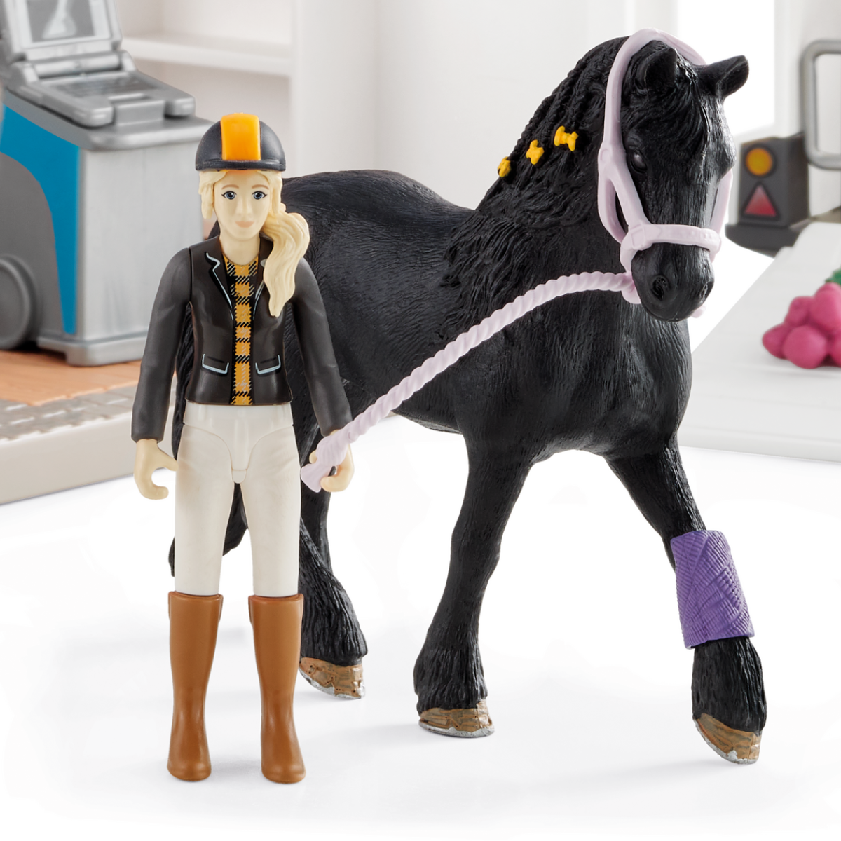 schleich-farm-world-72261-besuch-beim-tierarzt-spielset-mit-pferd image 7
