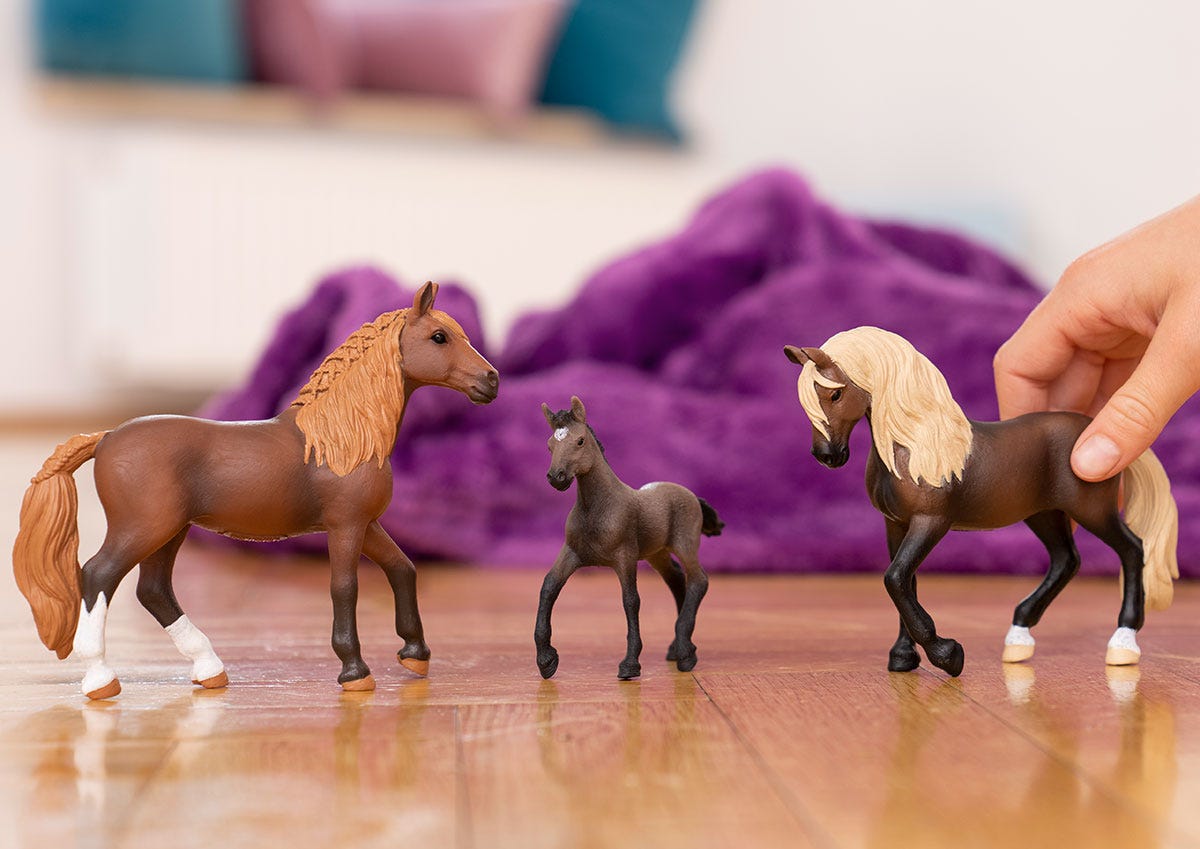schleich-horse-club-paso-peruano-hengst-13952-spielfigur-pferd image 3