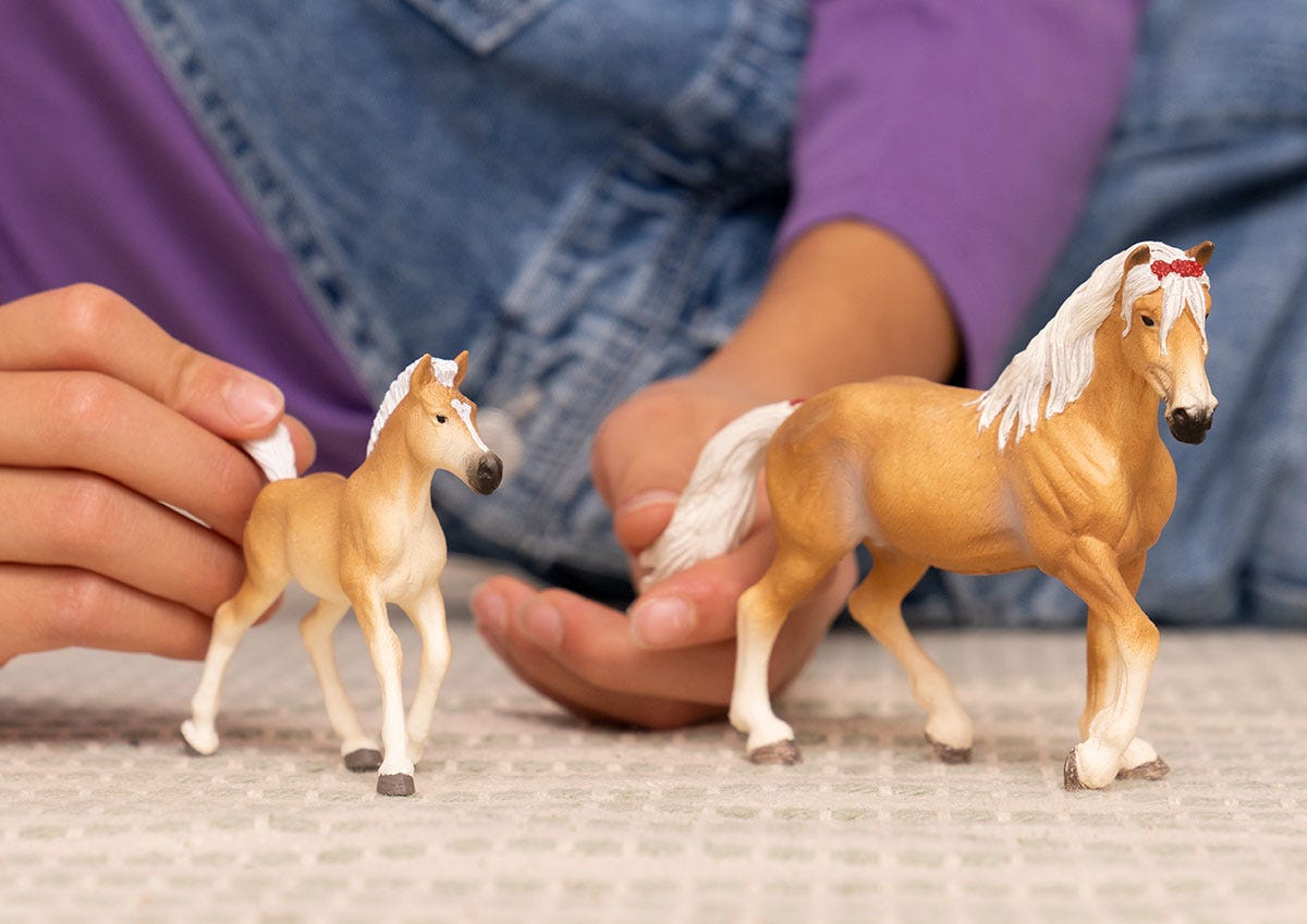 schleich-horse-club-haflinger-stute-13950-pferdefigur image 2