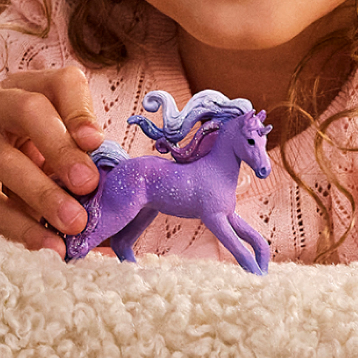 schleich-bayala-70843-galaxy-regenbogen-einhorn-fohlen image 2