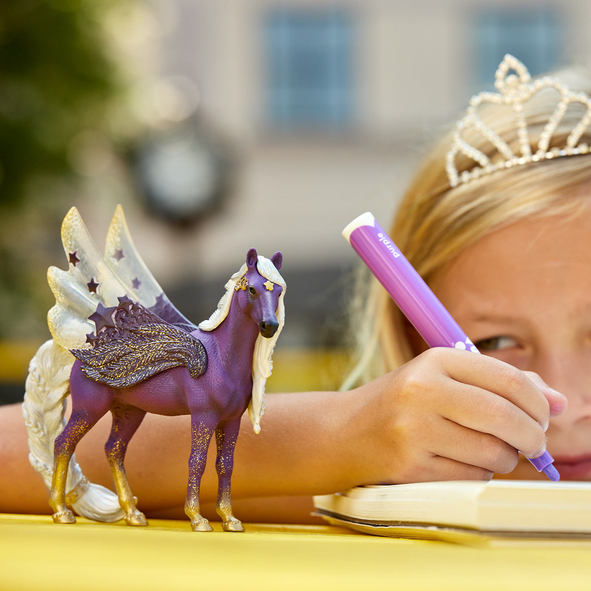 schleich-bayala-sternen-pegasus-stute-70579-spielfigur-pferd image 2