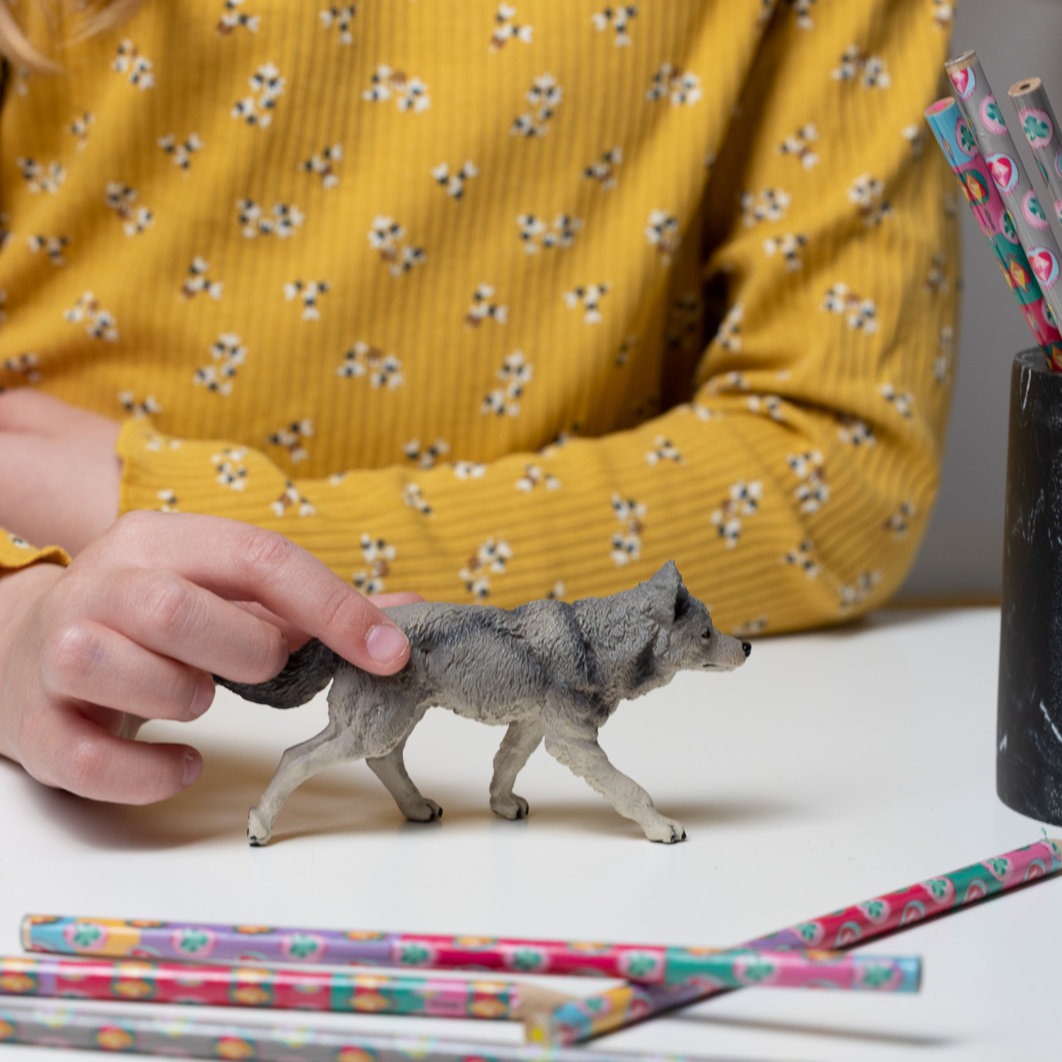 papo-wildlife-grauer-wolf-figur-tierfigur-stehend image 2