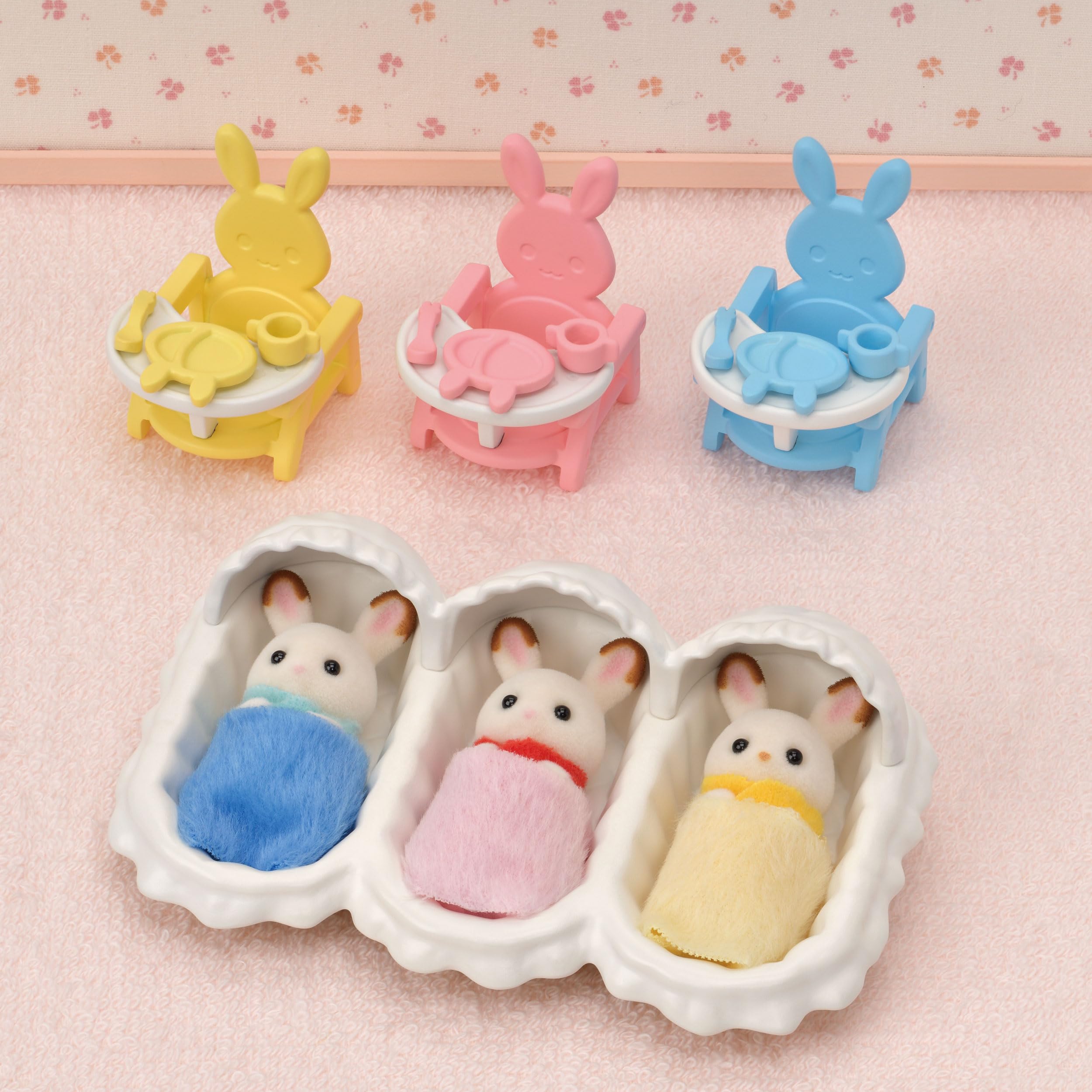 sylvanian-families-baby-erstausstattung-drillinge-spielset-l5532 image 2