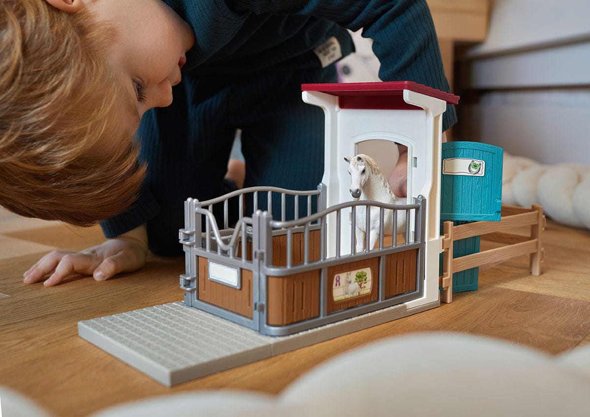 schleich-horse-club-pferdebox-42569-spielset-stall image 4