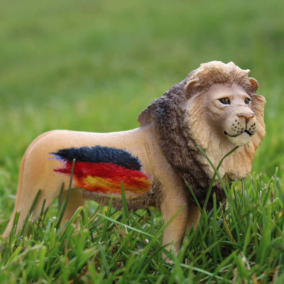 schleich-wild-life-l-we-deutschland-72382-spielfigur-sonderedition image 2